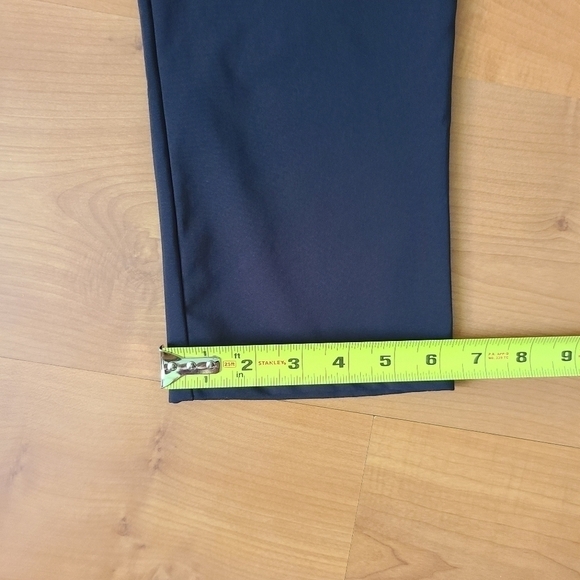 COLUMBIA Omni-Shield Cropped Hiking Pants - Picture 13 of 15